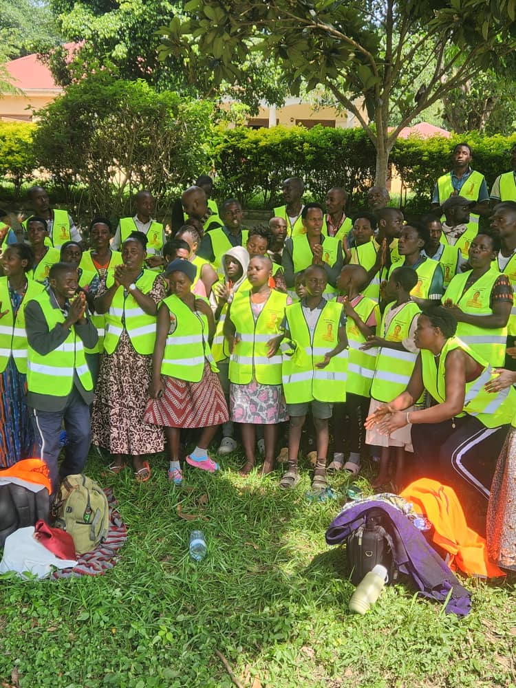 I joined the pilgrims of Rushere Parish on their journey to Namugongo ahead of the 3rd June  Martyrs’ Day. We worshipped and Prayed together, sharing in fellowship and faith. We also exchanged heartfelt blessings, wishing each other God's guidance and favor in all our endeavors.