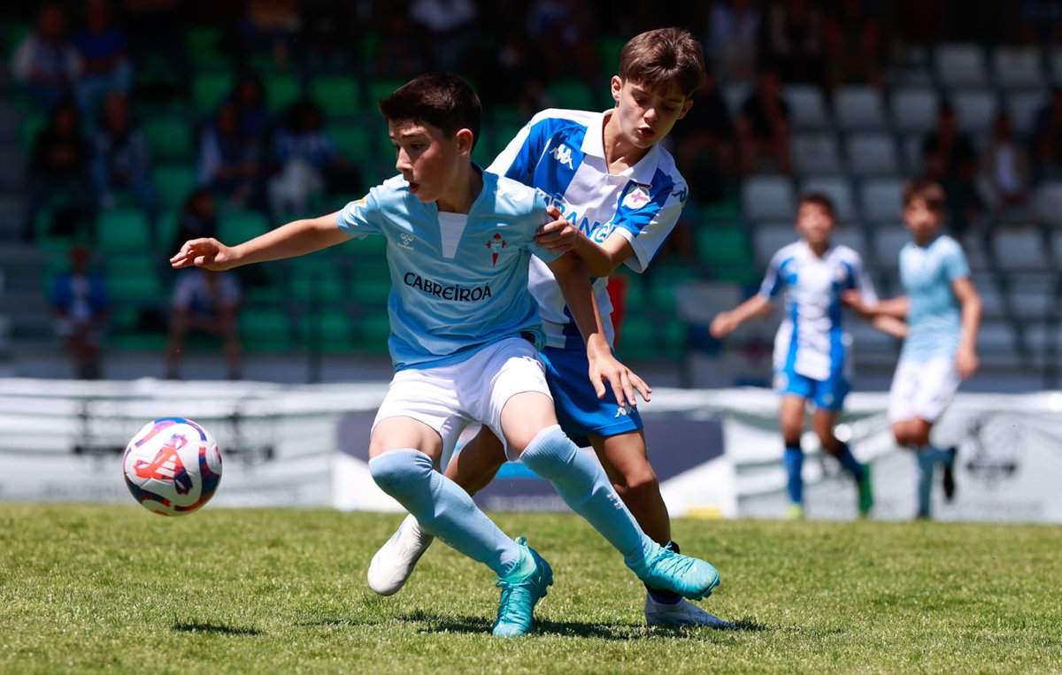 futgal's tweet photo. 🙌💙😍

@ClubCalasanz e @CanteiraCeleste, FINALISTAS na categoría alevín do Campionato Galego de F8

Moito ánimo ao @DeporCanteira e @EscuelaDenis https://t.co/JAfw6gCeqC