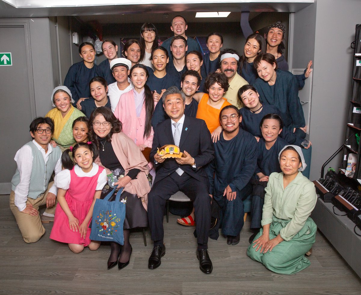 My Neighbour Totoro (@totoro_show) on Twitter photo It was an honour to welcome Ambassador and Mrs Suzuki to our neighbourhood last night! π π
Thank you to the Ambassador of Japan in the UK for your support and friendship and for enjoying #MyNeighbourTotoro with us! β¨ <a href="/AmbJapanUK/">Hiroshi Suzuki</a>
#FindYourSpirit
πΈ Piers Allardyce It was an honour to welcome Ambassador and Mrs Suzuki to our neighbourhood last night! π π
Thank you to the Ambassador of Japan in the UK for your support and friendship and for enjoying #MyNeighbourTotoro with us! β¨ <a href="/AmbJapanUK/">Hiroshi Suzuki</a>
#FindYourSpirit
πΈ Piers Allardyce