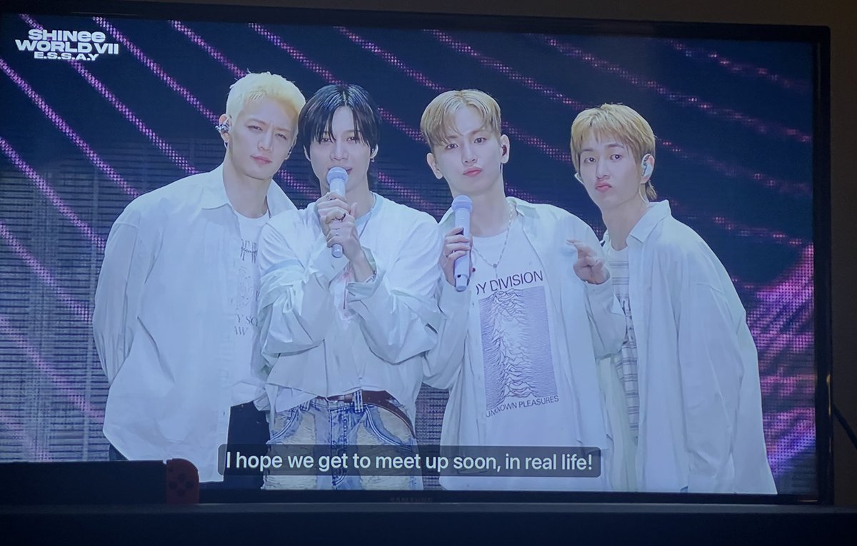 culturalsoju's tweet photo. SM LISTEN TO TAEMIN GIVE US A WORLD TOUR https://t.co/rmnWRbd90I
