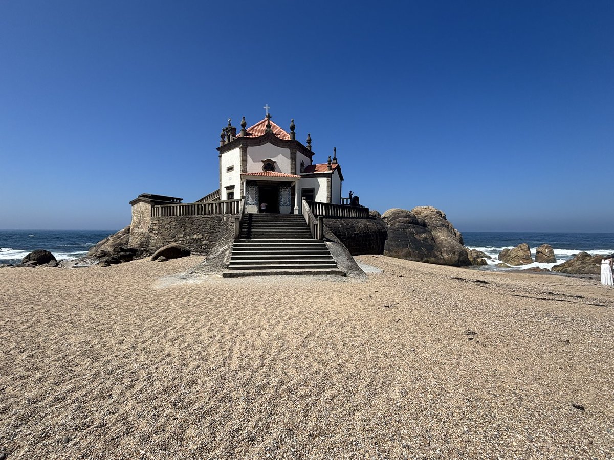 😍what a gorgeous beach