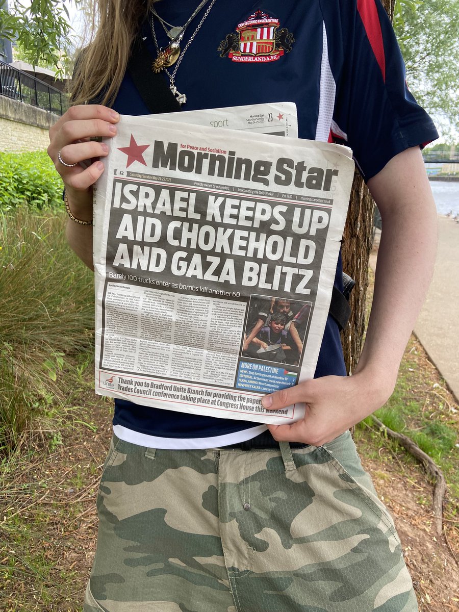 It’s my 22nd birthday today, wishing for a free Palestine and a Sunderland promotion.