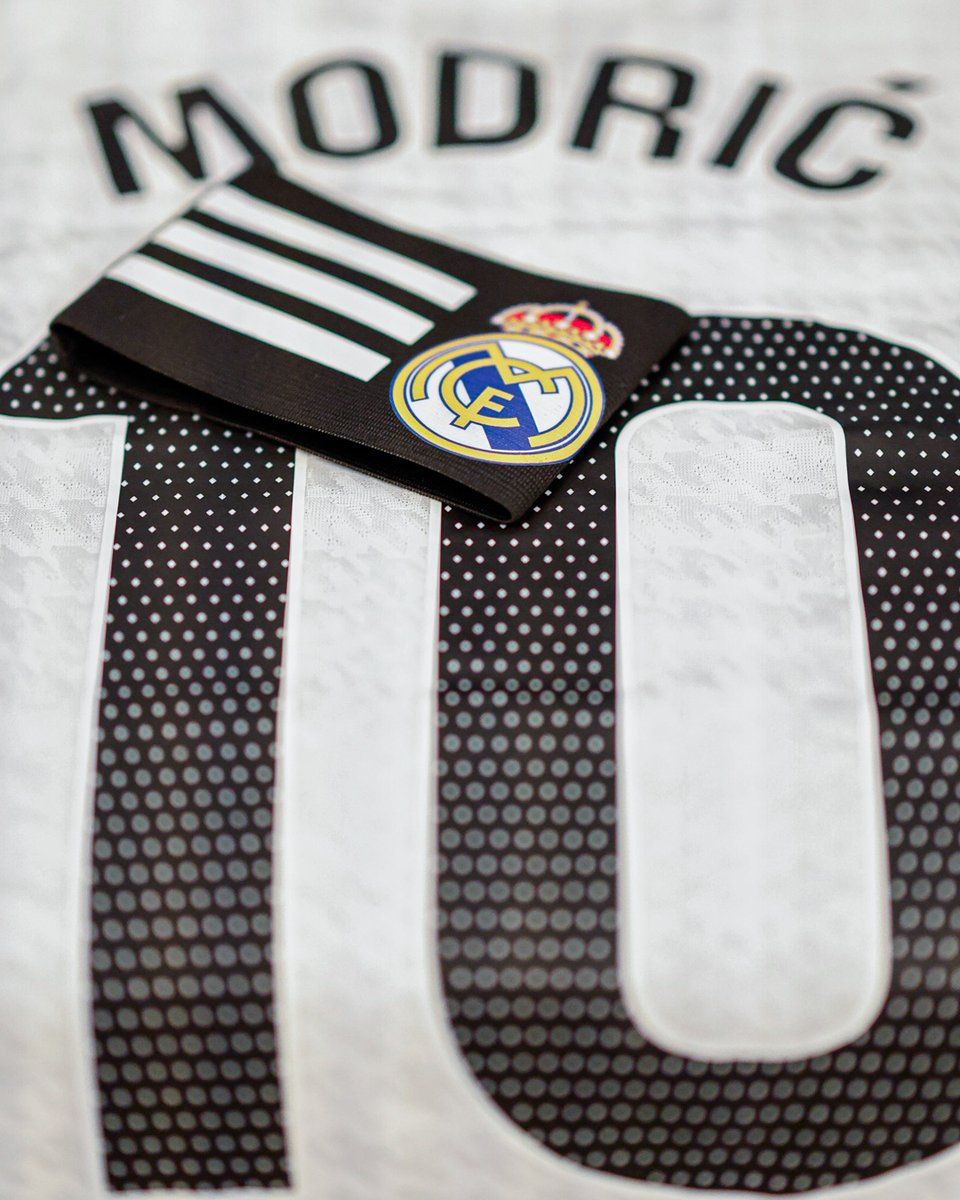 realmadriden's tweet photo. 🔟 https://t.co/q1UkizU9FS