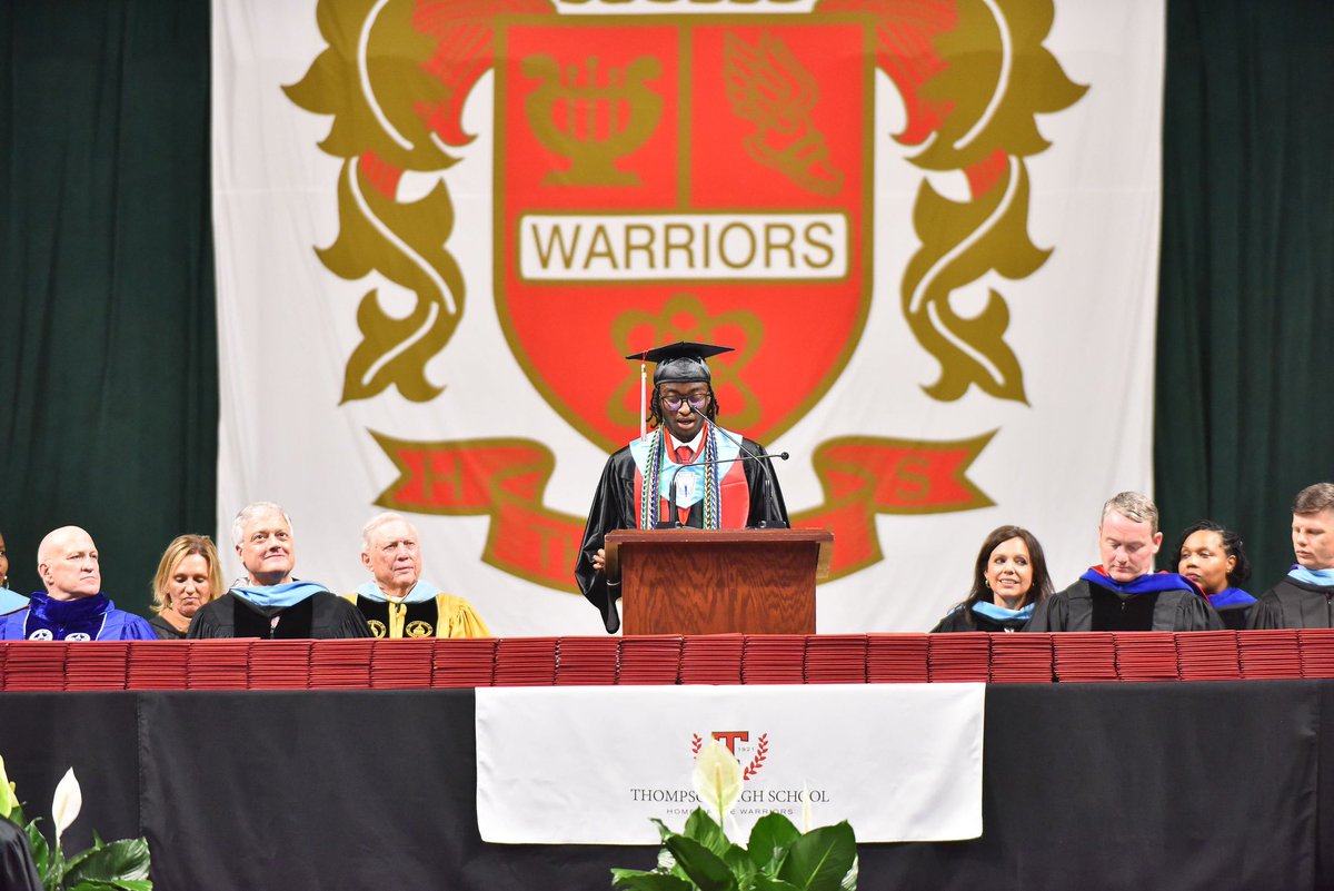 AlabasterSupt's tweet image. The 2024–25 School Year is officially a wrap—and what a year it’s been!
558 grads, $31M+ in scholarships, 6 state championships, district-wide STEM accreditation & more.
ACS is building champions—in class, on stage, and beyond!
#WarriorPride #ChampionsOfOurFuture
