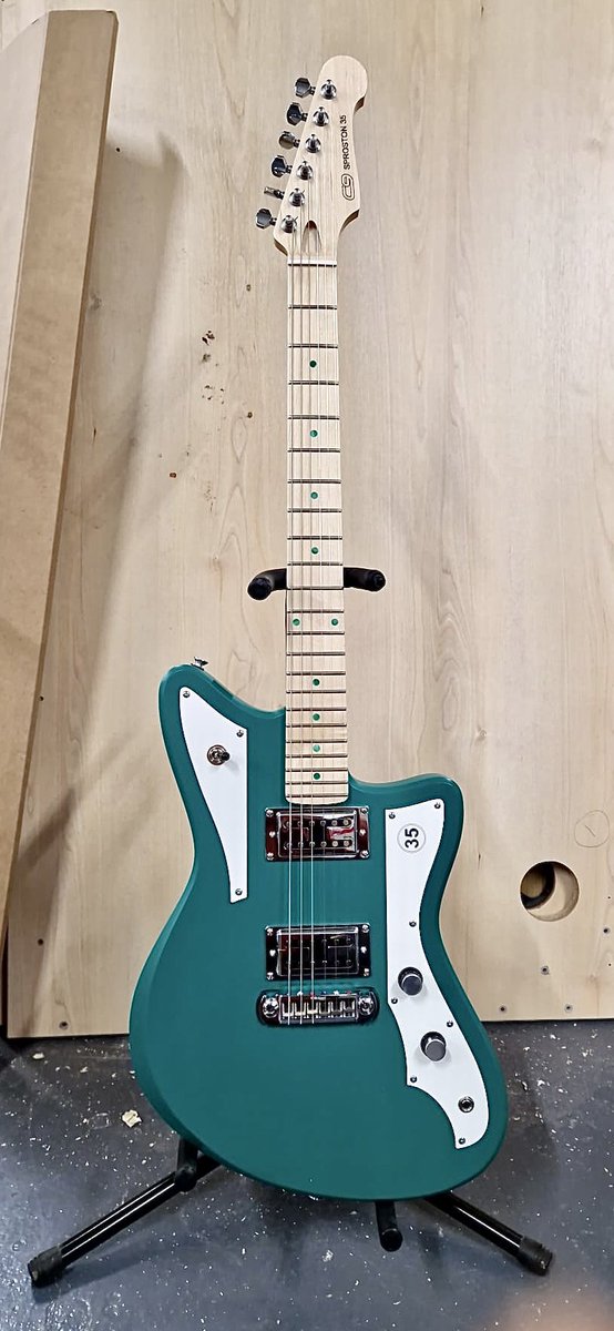 C9 Guitars tweet media