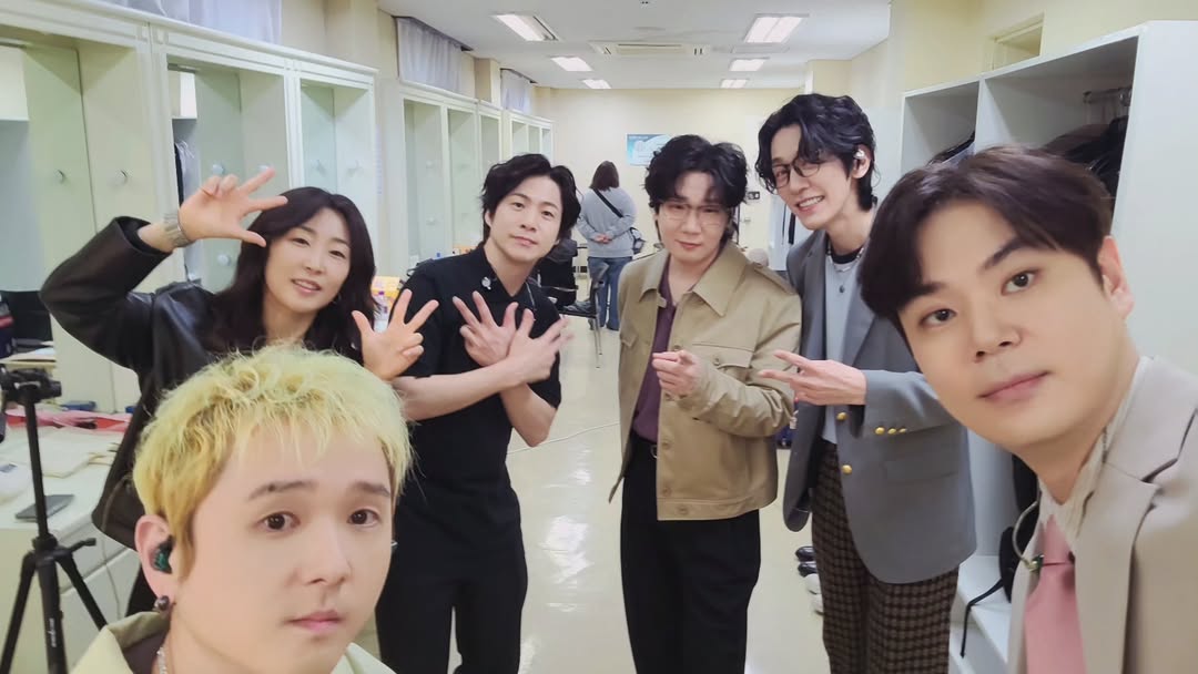 nellpire's tweet photo. [250524] nelljk_guitar  

As soon as it ended 
we started playing university festivals, 
but half our hearts are still back there.^^

#NELL 
#May  
#Concert 
#Still_Sunset 

https://t.co/Pns8FMqT6o https://t.co/GjtUegZfLK