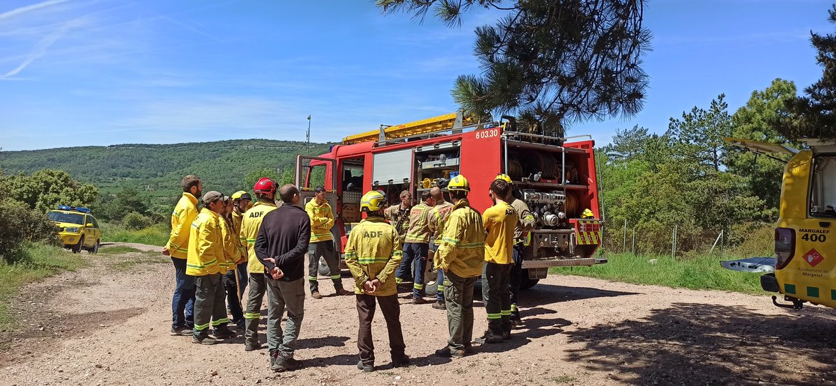 ADF 089 La Morera De Montsant (@adflamorera089) on Twitter photo Avui jornada de precampanya amb els bombers de <a href="/bombersprades/">bombersprades</a> i <a href="/Flamc__liwc/">Flanc</a> i les ADF'S de <a href="/AdfCamp/">ADF Les Borges del Camp 235</a> <a href="/Adf_031/">ADF Muntanyes de Prades</a> i Margalef.
Formació molt productiva, sempre a punt. Avui jornada de precampanya amb els bombers de <a href="/bombersprades/">bombersprades</a> i <a href="/Flamc__liwc/">Flanc</a> i les ADF'S de <a href="/AdfCamp/">ADF Les Borges del Camp 235</a> <a href="/Adf_031/">ADF Muntanyes de Prades</a> i Margalef.
Formació molt productiva, sempre a punt.