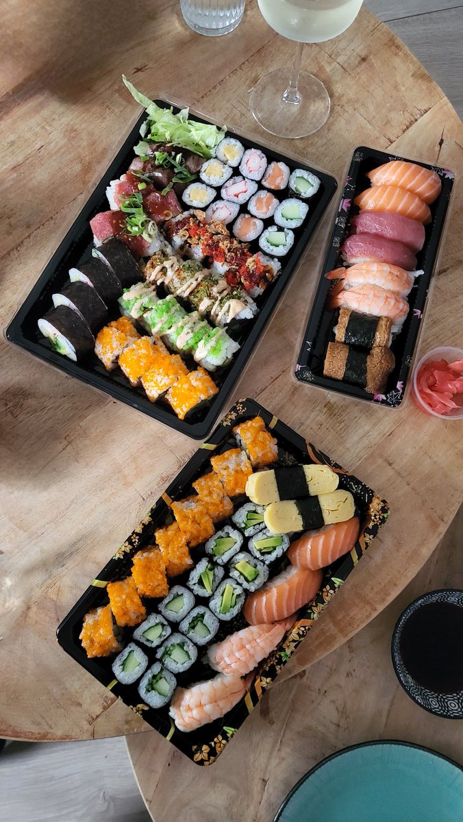 I like the weekends!!!🥰😋🍣🍤 #sushi #food #foodporn #weekendvibes #loveit