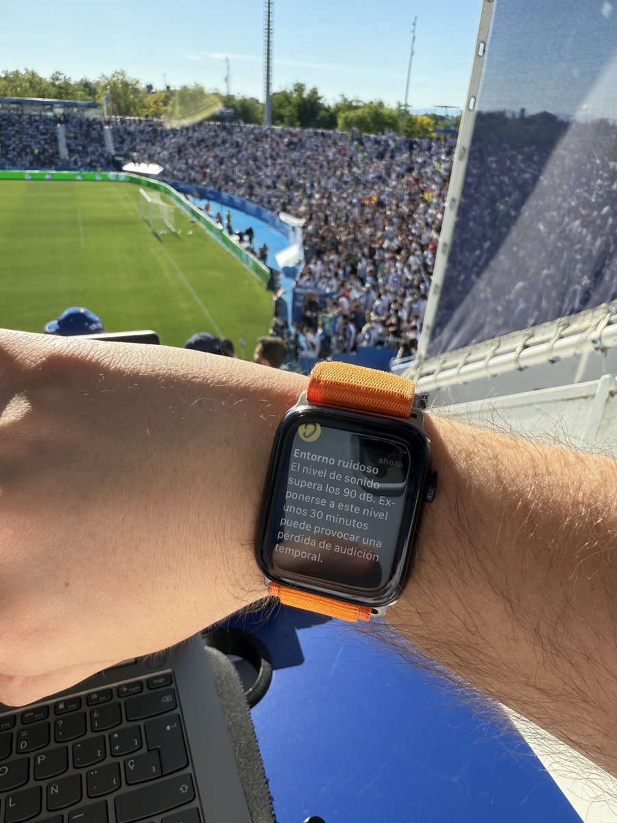 El primer gol del Leganés. El gol que les permite soñar seguir en Primera. 

Brutal 👂