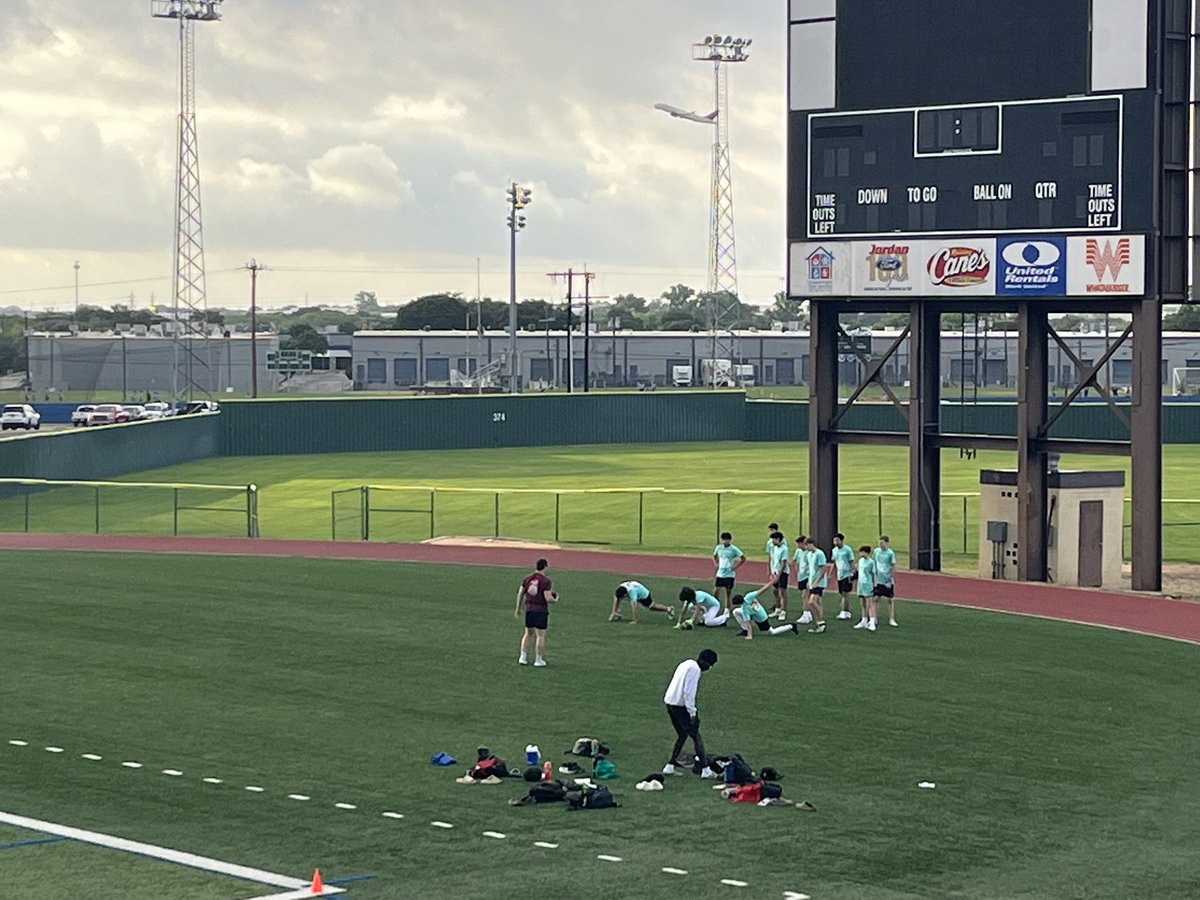 Ethan Hamlin (@the_hambone2289) on Twitter photo Coached my very last 7 on 7 games. Grateful for the opportunity to be asked.
Great group of 8th graders! Excited to see them play next year as Reagan Rattlers!🐍🏈
<a href="/SAReaganFball/">Reagan Football</a> <a href="/CoachDuelm/">Myles Duelm</a> Coached my very last 7 on 7 games. Grateful for the opportunity to be asked.
Great group of 8th graders! Excited to see them play next year as Reagan Rattlers!🐍🏈
<a href="/SAReaganFball/">Reagan Football</a> <a href="/CoachDuelm/">Myles Duelm</a>
