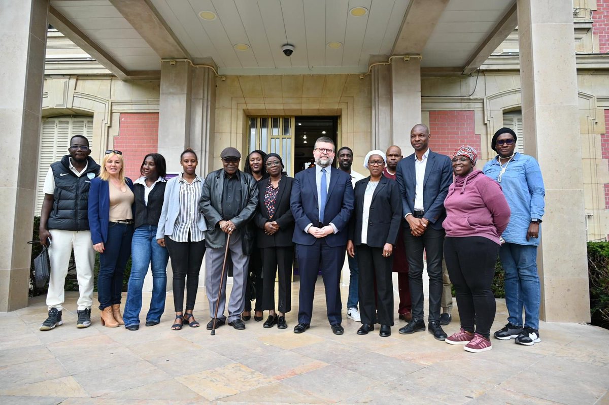 luccarvounas's tweet photo. Rencontre avec la Coordination des élus français d'origine Malienne (#CEFOM) s’est réunie @Alfortville_94 pour une rencontre à l’initiative de notre élue Aminata Goita Fofana où nous avons pu échanger sur nos coopérations internationales décentralisées. 1/2 https://t.co/JJimzePlS3