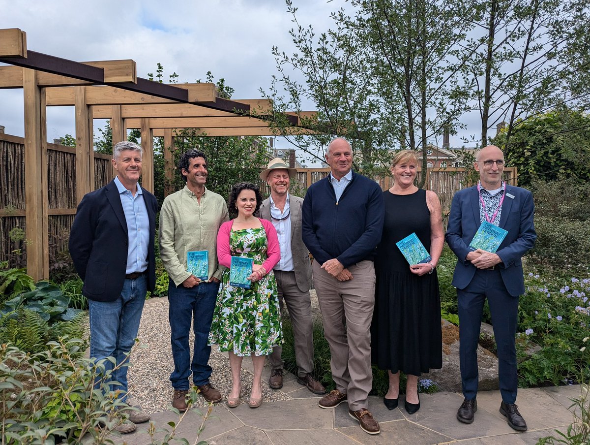 Pathway (@pathwayuk) on Twitter photo There are important thank yous to be made:
đź’š To all our visitors for your support, especially Sir Steve Redgrave and Lady Ann Redgrave and <a href="/drphilippakaye/">Dr Philippa Kaye</a>
đź’š To our colleagues who have generously shared their personal experience of homelessness to shape our garden (2/2) There are important thank yous to be made:
đź’š To all our visitors for your support, especially Sir Steve Redgrave and Lady Ann Redgrave and <a href="/drphilippakaye/">Dr Philippa Kaye</a>
đź’š To our colleagues who have generously shared their personal experience of homelessness to shape our garden (2/2)