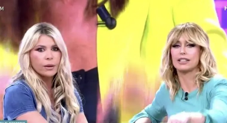 Lo que todos pensamos 
el Zasca de Enma Garcia a Ana luque en <a href="/fiestatelecinco/">Fiesta</a> 

"Si yo me riera cada vez que haces que te equivocas " 
jajajajajaja casi me meo