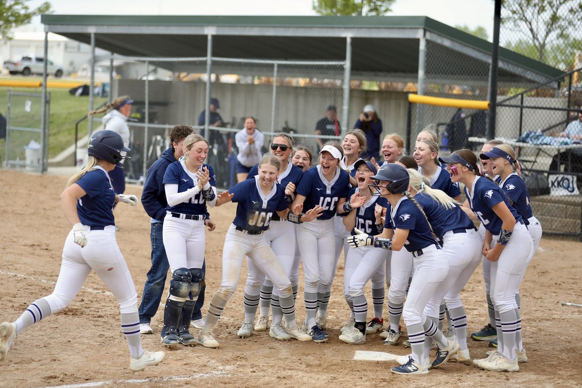 WALK OFF!
Hadley Wachal hits a walk-off home run in the bottom of the seventh inning to give JCC a 3-2 win over Dassel-Cokato.