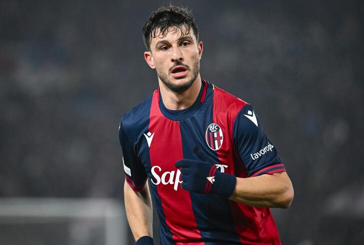Sinceramente continuo a non capire lo scetticismo che c'è su Riccardo Orsolini. Italiano molto forte che vede la porta come pochi.
Segna in ogni modo, gol belli spettacolari. Giocatore che non mi dispiacerebbe avere nella nostra rosa 2025-26.
Forza Vecchio Cuore❤️🖤🔝