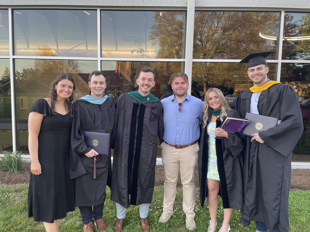 NazBasketball's tweet image. Last weekend, we celebrated the graduation of all the members of the Nazareth basketball community! We extend our heartfelt congratulations to all our athletes and staff members. We wish you all the best in your future endeavors!
#FlyWithUs