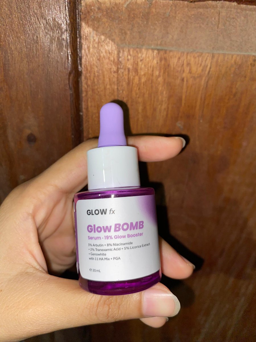 oceanexy's tweet photo. @Dalliue WTS serum Glow fx Glow Bomb, baru 3x pake 60k aja nego tipiss bisa oren, yukk angkut https://t.co/xndPegeerS https://t.co/MPc9pol2Bl