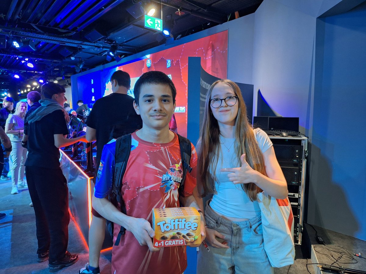 W Event heute, natürlich mit dem Win für Team Deutschschweiz😝 War nice  euch alle mal in Rl zusehen🙏🔥#Redbullriftrulers