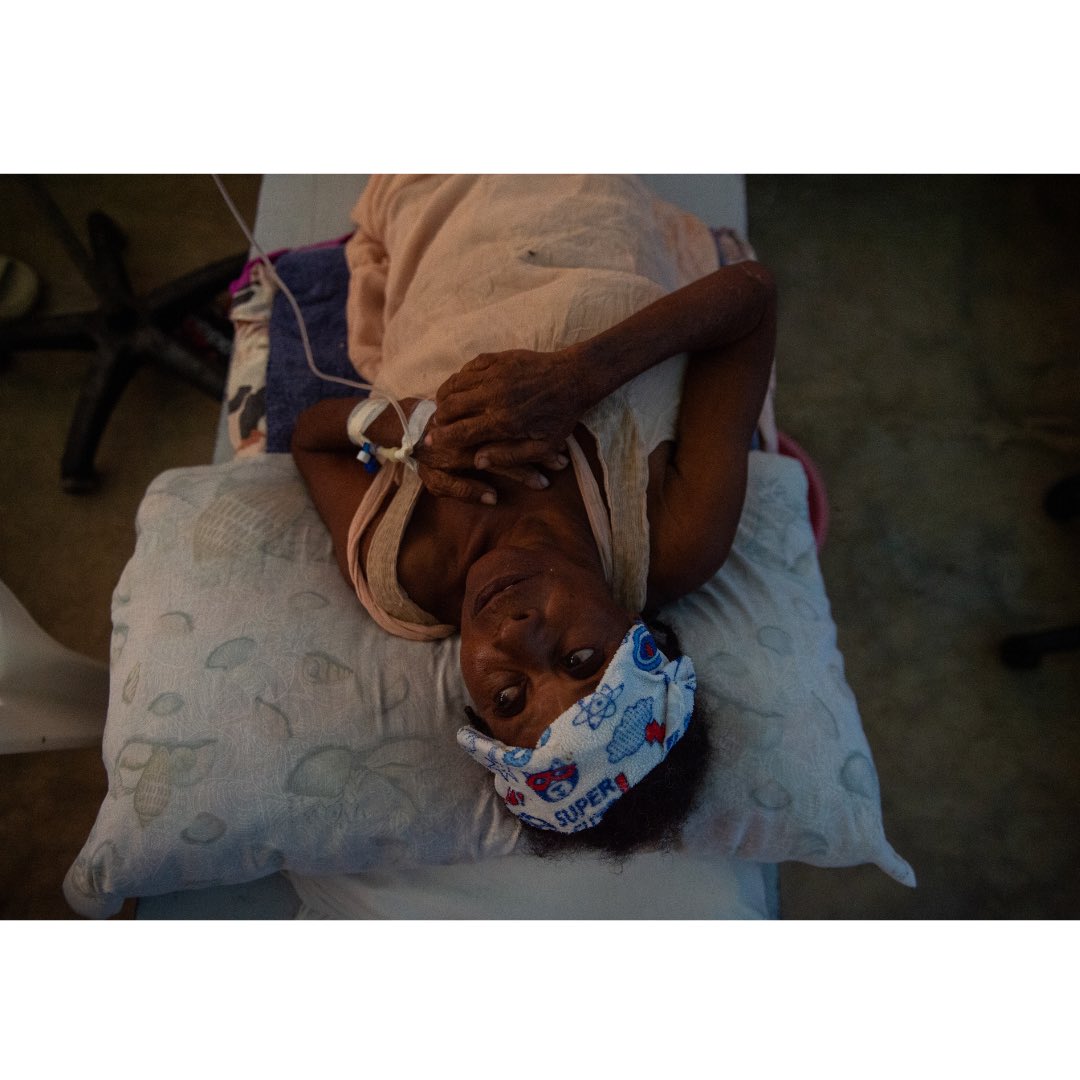 SiffroyC's tweet image. A surge in cholera cases has been reported on displacement camp in Port-au-Prince. Clarens SIFFROY / @AFPphoto