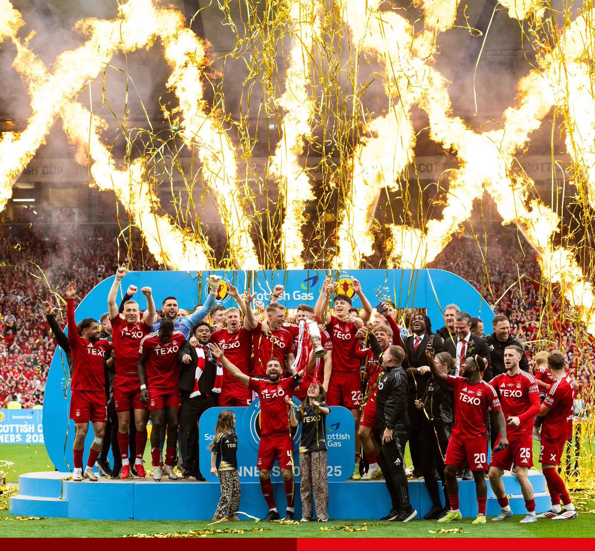 🔴⚪️ tweet media