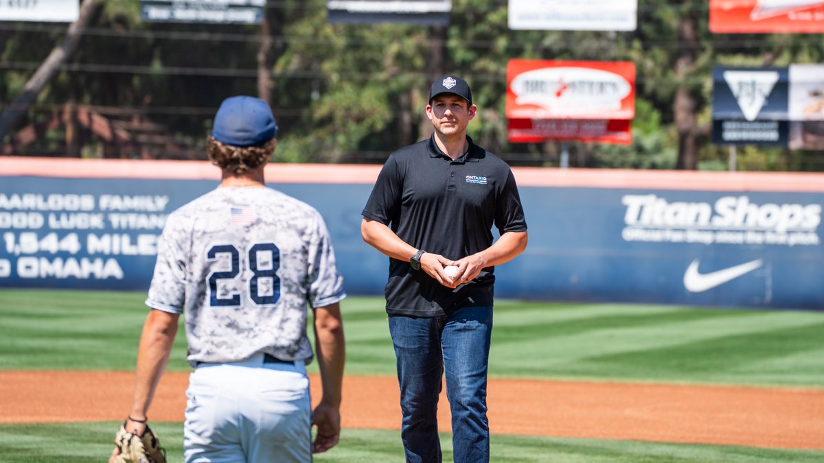 Griffin Murphy, the Director of Health &amp; Wellness at Ontario International Airport, sat down with our talent during Game 4 of the 2025 Big West Baseball Championship presented by <a href="/flyONT/">FlyONT</a>. ⚾️⬇️

📺: youtu.be/NLHE2Zhl6EA

#𝗢𝗻𝗹𝘆𝗧𝗵𝗲𝗕𝗼𝗹𝗱 x #SoCalSoEasy