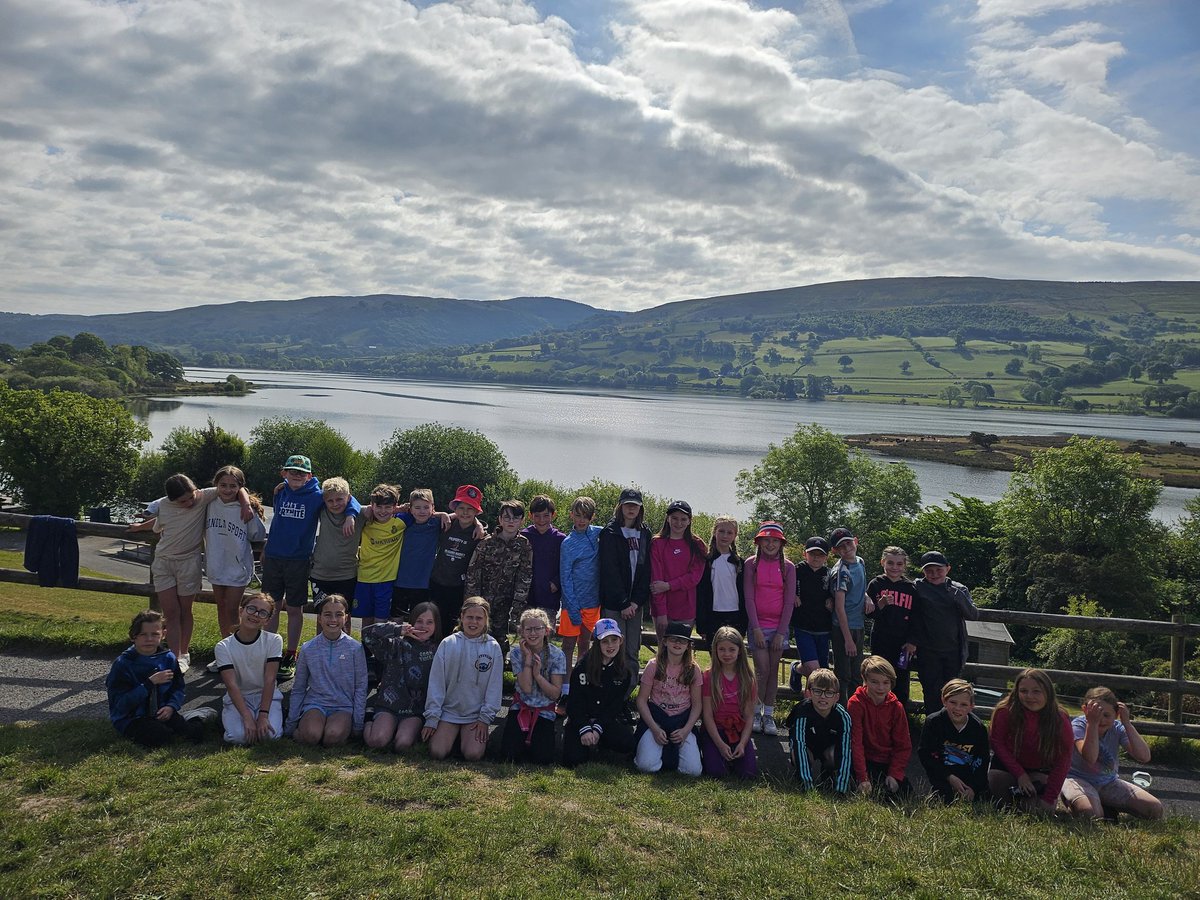 Ysgol Wepre School tweet media