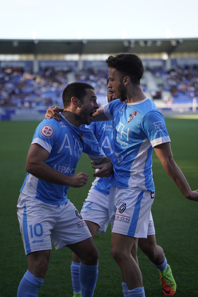 cdbinefar's tweet photo. 🔥 ¡𝐅𝐈𝐍𝐀𝐋! 🔥 

👉 SD Huesca B 2 - 1 CD Binefar 

😍 ¡Estamos en la siguiente ronda! 

💪 ¡Sois enormes chicos! 

👏 ¡GRACIAS, AFICIÓN! 

#VamosBinéfar 🔵⚪️ https://t.co/qSlecJRxjb