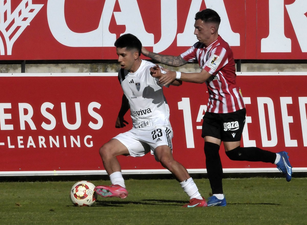 ⚽️ ¡Comienza la segunda parte!
<a href="/ZCFoficial/">Zamora CF</a> 🆚️ <a href="/lagimnastica/">Gimnástica Segoviana CF</a> 0-0
#AúpaSego🔴🔵