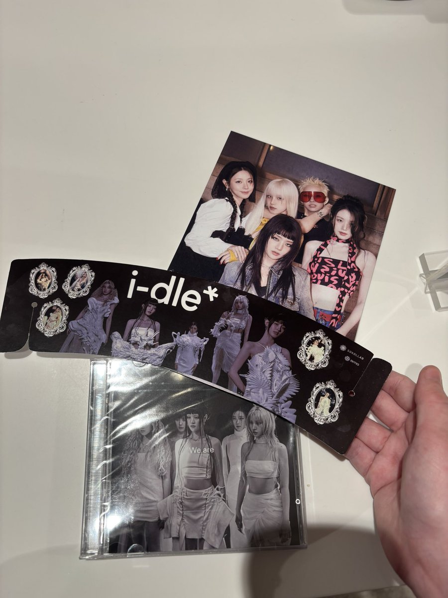 #idle <a href="/sokollab_uk/">SOKOLLAB</a> pop up!!
(the idle themed drinks were so good😩)
this event was so cute and i really hope to see more idle stuff in london 😋
