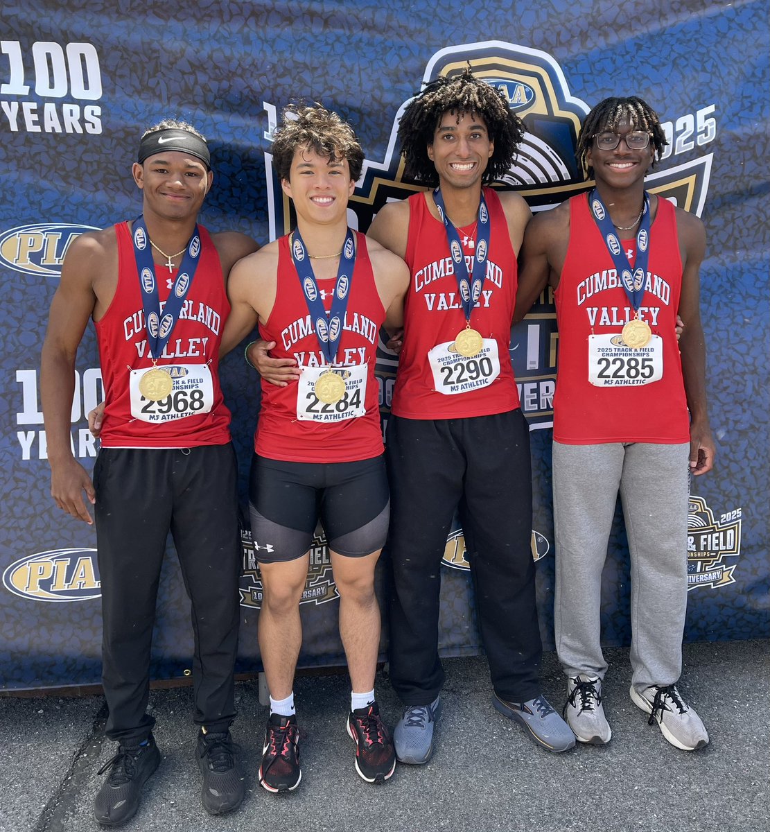 CVTrackandField's tweet image. State 4x100m Champions!
Rukie Efeturi, Mohamed Himmad, Owen Bramblett &amp;amp; Ke’Aune Green
41.38