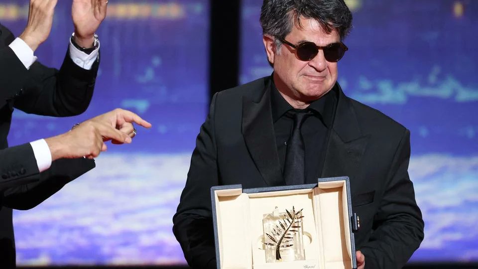 and so Jafar Panahi enters the most exclusive directorial club of them all.
CLOUZOT
ANTONIONI
ALTMAN
PANAHI
🐻  🦁  🌴
(and only he and Antonioni also won the Golden Leopard at Locarno  🐆)