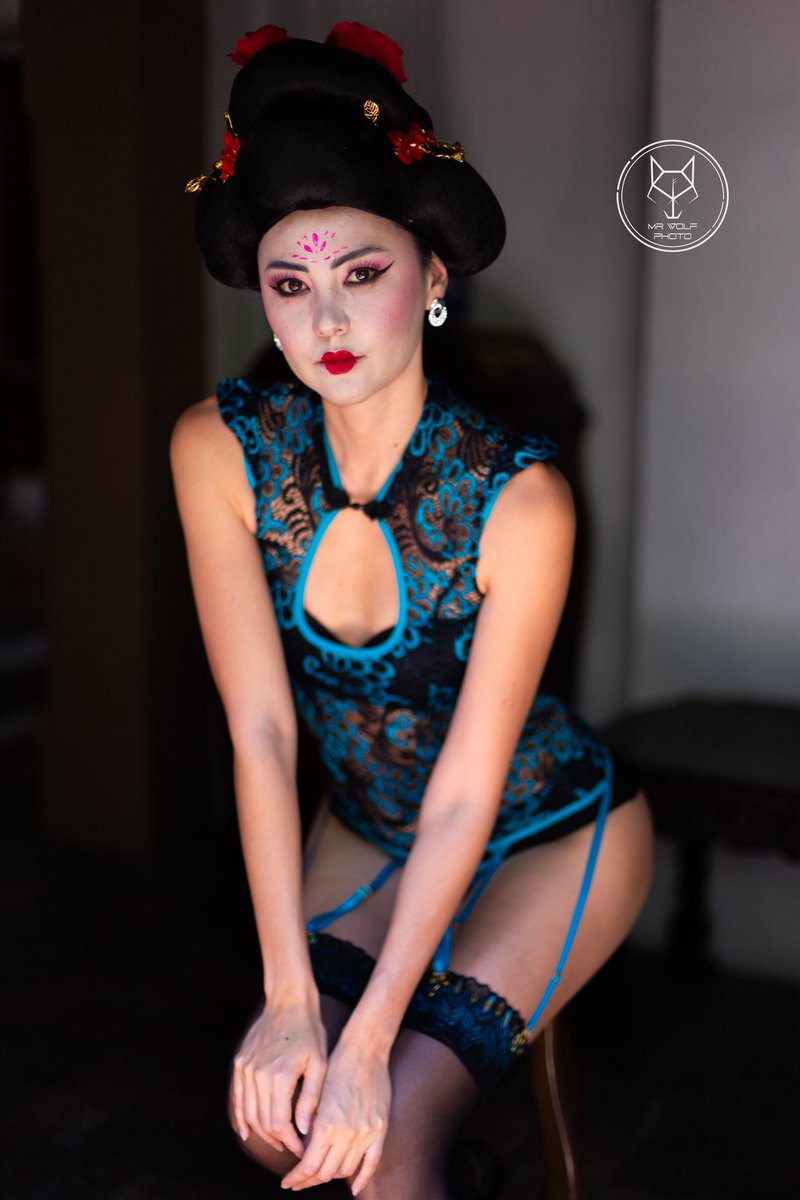 Mr Wolf Photography (@mr_wolf_photo) on Twitter photo - Staring at the Glare -
Manden MD para info de sesiones privadas.
Shooting con <a href="/damn_queens20/">DAMN QUEEN</a> <a href="/dione_jill/">Dione Jill</a>
#art #boudoir #boudoirphoto #portrait #portraitphotography - Staring at the Glare -
Manden MD para info de sesiones privadas.
Shooting con <a href="/damn_queens20/">DAMN QUEEN</a> <a href="/dione_jill/">Dione Jill</a>
#art #boudoir #boudoirphoto #portrait #portraitphotography