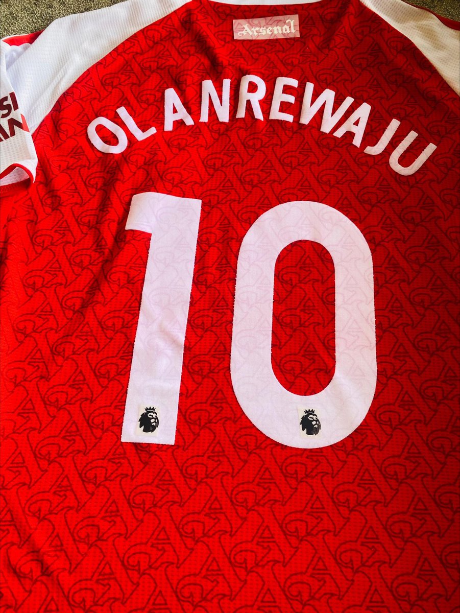 Today’s work 🧑‍🏭 9ja and Arsenal kitby <a href="/Slimz_designs_/">SLIMZDESIGNS 🌏</a>  call 07065164539 or WhatsApp wa.link/xsirt6 to order, delivery is nationwide… please Retweet