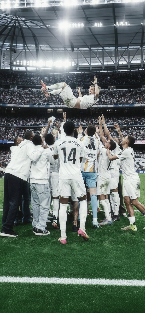 crs7_9's tweet photo. HVALA, LUKA. 😢🙏🏼 https://t.co/dfaBnluNBS