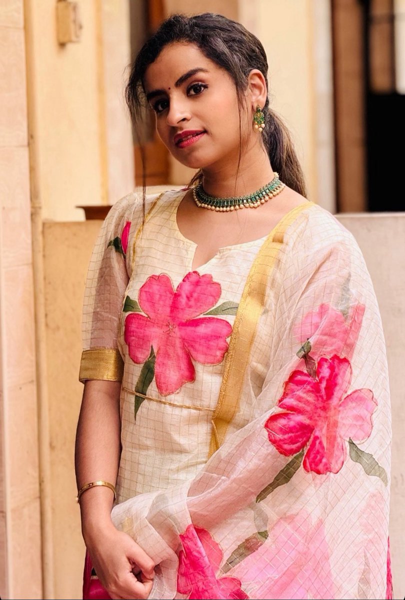Siddharth G (@siddhug_) on Twitter photo “Happy birthday to the girl with a heart of gold and a spirit that inspires. May your birthday be filled with love, laughter, and all the things that make you smile <a href="/sivaangi_k/">Sivaangi Krishnakumar</a> ✨💫!!’ #HBDSIVAANGI “Happy birthday to the girl with a heart of gold and a spirit that inspires. May your birthday be filled with love, laughter, and all the things that make you smile <a href="/sivaangi_k/">Sivaangi Krishnakumar</a> ✨💫!!’ #HBDSIVAANGI