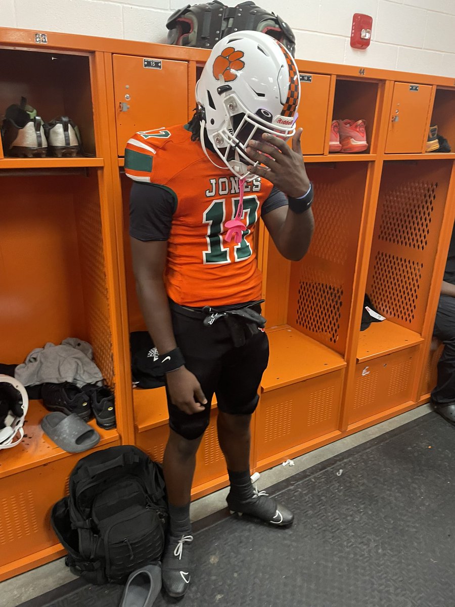 bertrand “ᵇ⁴” derose (@bertrand_derose) on Twitter photo hudl.com/v/2SBbxL
Spring game film I just wanna thank God for putting me on the field💯
<a href="/ccash29/">Coach Cash</a> <a href="/CoachDvorchik_/">Evan Dvorchik</a> <a href="/CoachGlover_ASU/">Will Glover</a> <a href="/CoachRasheed/">Eli Rasheed</a> <a href="/CoachMJacobs34/">Mickey Jacobs</a> <a href="/Coach_Mince54/">Damian Mincey</a> <a href="/kamden_reed/">Kamden Reed</a> <a href="/coachjthomas11/">James Thomas Jr</a> <a href="/MohrRecruiting/">Brian Mohr</a> <a href="/On3Recruits/">Follow @Rivals</a> <a href="/CoachRenoYale/">Tony Reno</a> <a href="/JonesHSFootball/">Jones Tigers Football</a> hudl.com/v/2SBbxL
Spring game film I just wanna thank God for putting me on the field💯
<a href="/ccash29/">Coach Cash</a> <a href="/CoachDvorchik_/">Evan Dvorchik</a> <a href="/CoachGlover_ASU/">Will Glover</a> <a href="/CoachRasheed/">Eli Rasheed</a> <a href="/CoachMJacobs34/">Mickey Jacobs</a> <a href="/Coach_Mince54/">Damian Mincey</a> <a href="/kamden_reed/">Kamden Reed</a> <a href="/coachjthomas11/">James Thomas Jr</a> <a href="/MohrRecruiting/">Brian Mohr</a> <a href="/On3Recruits/">Follow @Rivals</a> <a href="/CoachRenoYale/">Tony Reno</a> <a href="/JonesHSFootball/">Jones Tigers Football</a>
