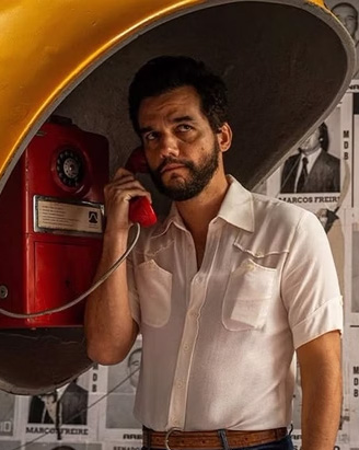 Alô, Wagner Moura! Agora caiu a ficha! O ator brasileiro venceu em Cannes com um papel que simboliza resistência e justiça, no filme O Agente Secreto, de Kleber Mendonça Filho - eleito melhor diretor do festival.

Dessa luta a gente entende: resistir, vencer ou perder, mas sempre
