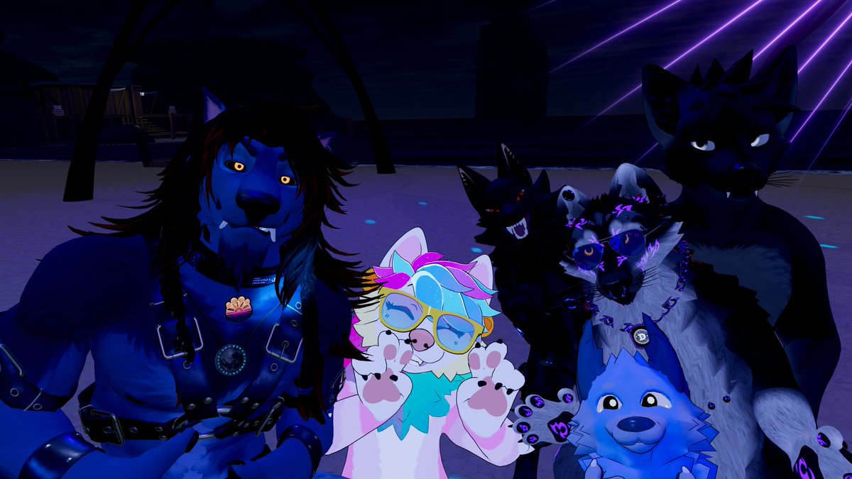 Obrigado por fazerem parte da segunda edição do TropiPaw! 🌴🐾

Foram 3 instâncias com mais de 130 pessoas curtindo com a gente! — somos muito gratos por cada um que participou!

Nos vemos no próximo evento! 🎶✨