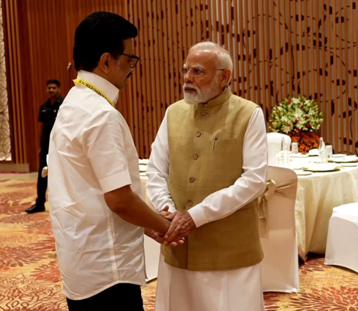 M.K.Stalin (@mkstalin) on Twitter photo During the #NITIAayog meeting, met our Hon’ble Prime Minister <a href="/narendramodi/">Narendra Modi</a> and submitted a memorandum detailing key priorities for Tamil Nadu’s development and social justice:
🚇 Approval for Coimbatore & Madurai #Metro
🚉 Transfer of Chennai #MRTS to <a href="/cmrlofficial/">Chennai Metro Rail</a>
🛣️ Upgrade During the #NITIAayog meeting, met our Hon’ble Prime Minister <a href="/narendramodi/">Narendra Modi</a> and submitted a memorandum detailing key priorities for Tamil Nadu’s development and social justice:
🚇 Approval for Coimbatore & Madurai #Metro
🚉 Transfer of Chennai #MRTS to <a href="/cmrlofficial/">Chennai Metro Rail</a>
🛣️ Upgrade