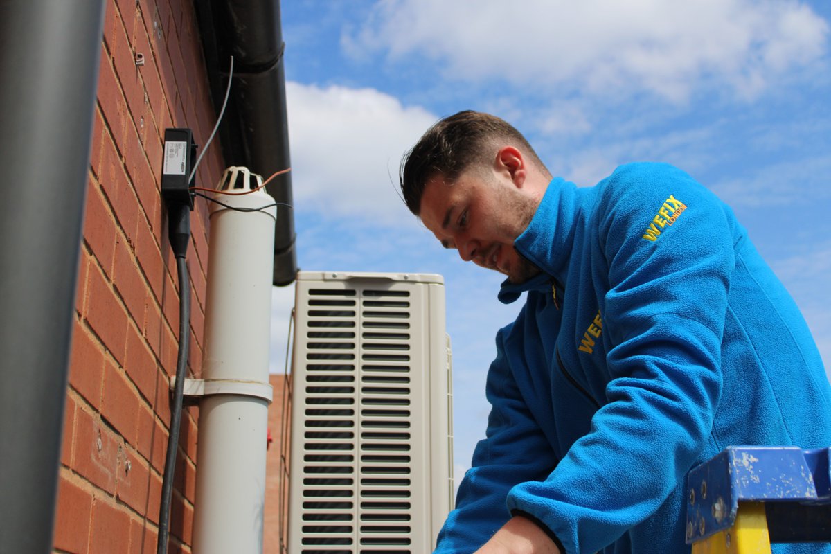 WeFix_London's tweet photo. No more flickering lights or faulty sockets.
WeFix London handles your electrical issues fast โก
๐ Call now: 0207 889 1111
๐ Visit: https://t.co/vgQXy9QNBZ
#WeFixLondon #ElectricalExperts https://t.co/APiKOVPCG0