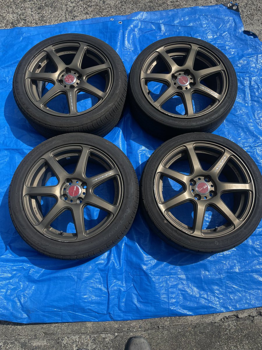 バイクの他にマツダスピードのセミバケ2脚と、ホイール4本いかれてます。
こちらももし情報あればよろしくお願いします。