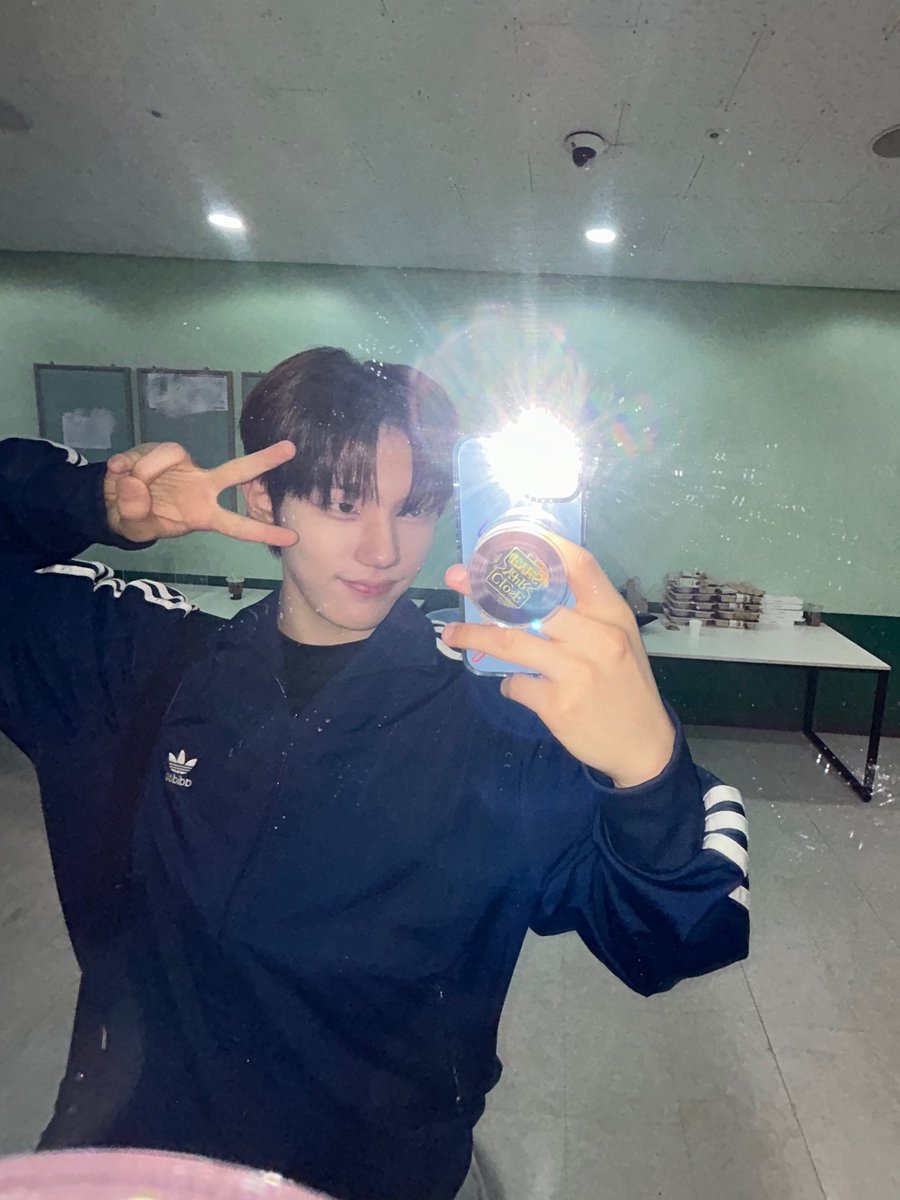 오늘 와줘서 너무너무 감사했어용~🥸😎🥸😎

#서경배 #SEOKYOUNGBAE
#CLOSEYOUREYES #클로즈유어아이즈
#클유아 #CYE