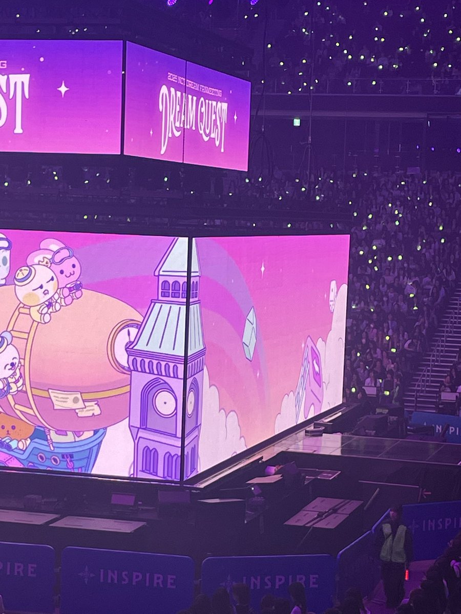 인스파이어아레나 3층 306구역 D열 실제 시야
(진짜 과장 아니라 찐으로 저정도로 보임)