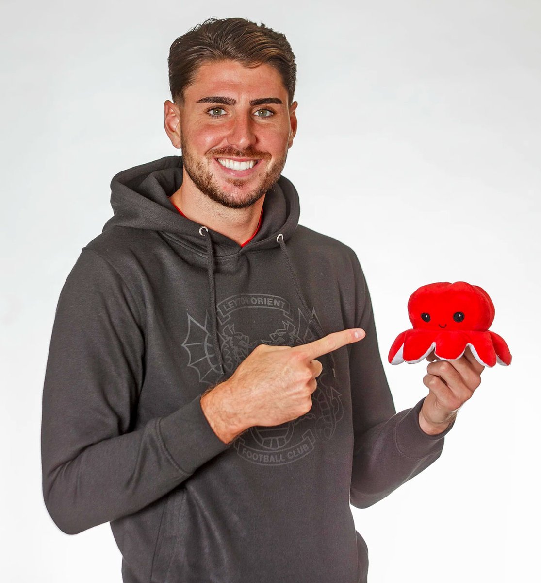 Unchartered Streets (@unchartereds) on Twitter photo Just hours to go, and so many questions about this O’s squad still unanswered. Is Ethan Galbraith wasted at right back? Does Darren Pratley still have 90 minutes in him? Should Ollie O’Neill cut inside so much? Why does Dan Happe keep trying to sell us a reversible octopus? #LOFC Just hours to go, and so many questions about this O’s squad still unanswered. Is Ethan Galbraith wasted at right back? Does Darren Pratley still have 90 minutes in him? Should Ollie O’Neill cut inside so much? Why does Dan Happe keep trying to sell us a reversible octopus? #LOFC