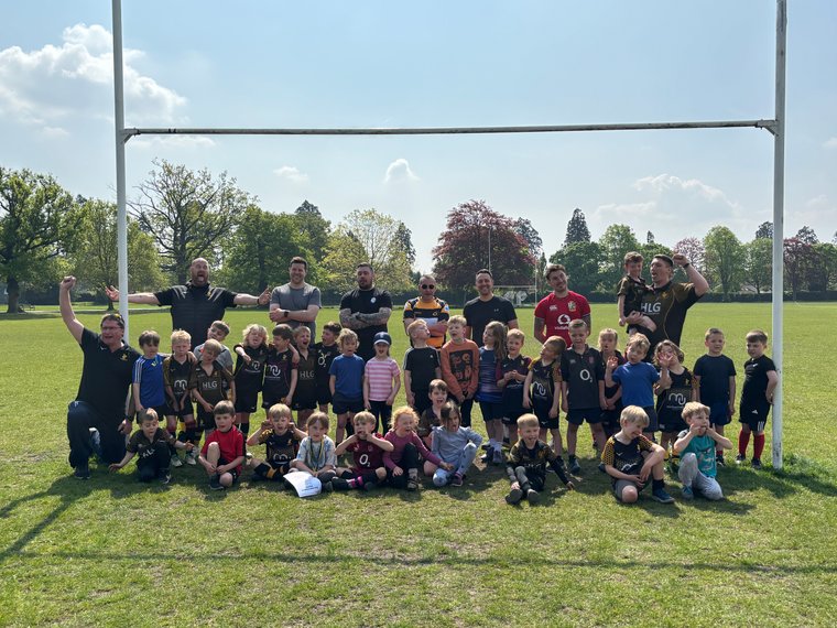 Kinders Celebrate a Sunny End to the Season #Pitchero
camberleyrugbyclub.co.uk/teams/101313/n…