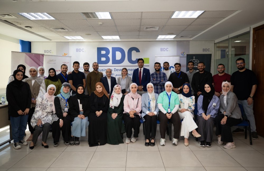 KingsTrustInt's tweet image. Happy Independence Day Jordan!🎉We want to extend a special thank you to our our strategic partner @KAFDJordan & our delivery partners @BDCJordan & @INJAZorg who have supported over 39.700 young people in Jordan since 2016 through our #GetInto & #EnterpriseChallenge programmes🌟