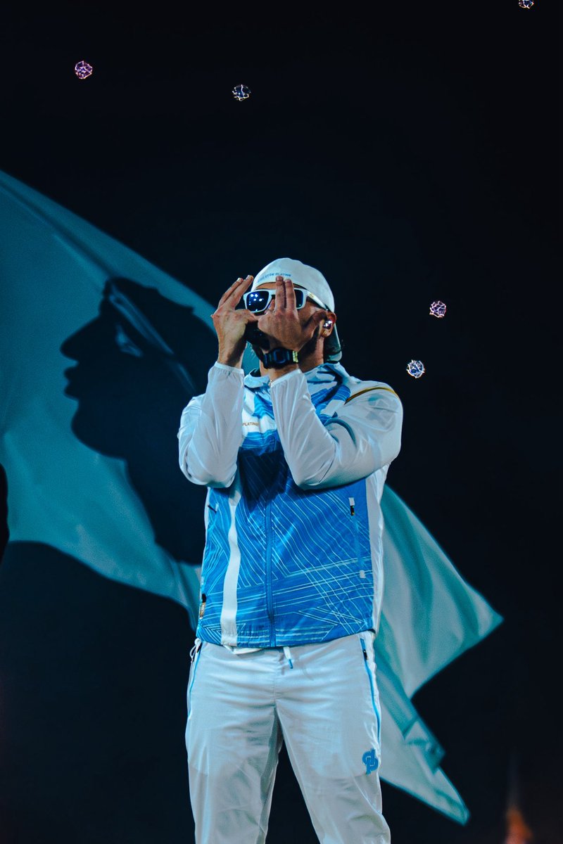 rgtalexandre's tweet photo. @jul au Vélodrome 
23.05.2025

Eh mercé la zone 🤍👽 https://t.co/NVKsMVzCWG