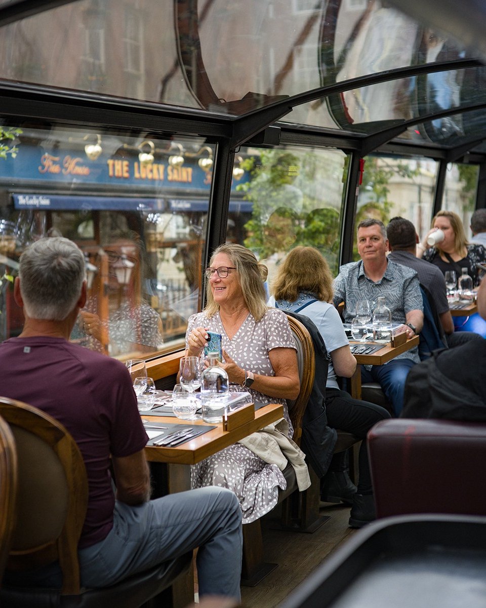 This and touring London landmarks 🚌✨