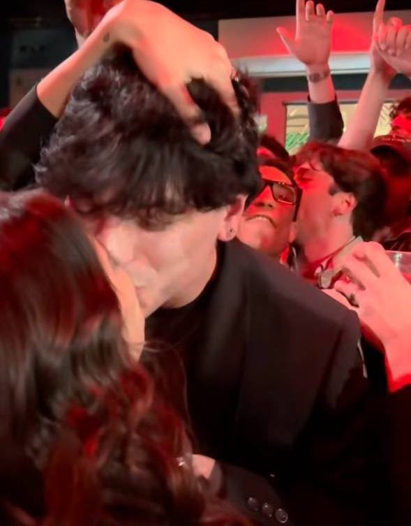 chi_aramente's tweet photo. maybe this kind of love attacks me 😭❤️‍🩹

#amici24 https://t.co/1RGCcjqJVv