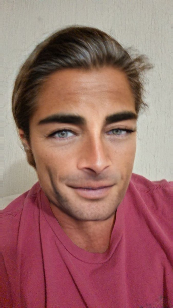 Good morning peeps, I'm not playing with filters today. This is the real me.

Have a great Saturday!!!
